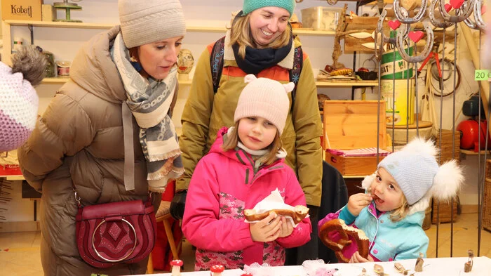 Die einzelnen Stationen am Silvesterpfad boten Abwechslung auch für Kinder. Klicken Sie sich durch die Bilder!