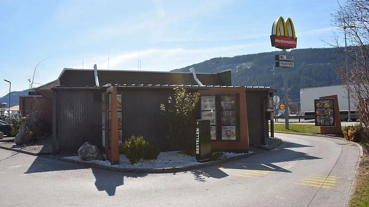 Neue Zufahrt zum "Drive in"