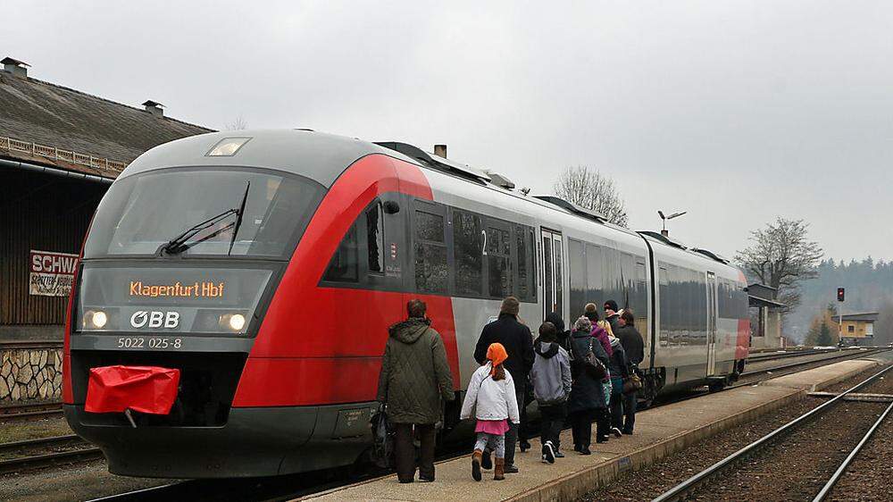 Von März bis Oktober 2015 wird die Jauntalbahn wegen Bauarbeiten für das zweite Gleis nachmittags nicht fahren