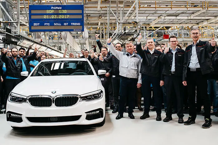 Seit heuer wird bei Magna in Graz auch wieder für BMW gebaut. Im März wurde das erste Auto der neuen 5er-Reihe gefeiert.