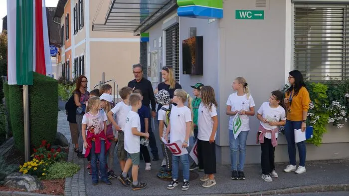 Am Mittwoch spazierten die Mitglieder des Kindergemeinderats von Mooskirchen durch die Marktgemeinde.