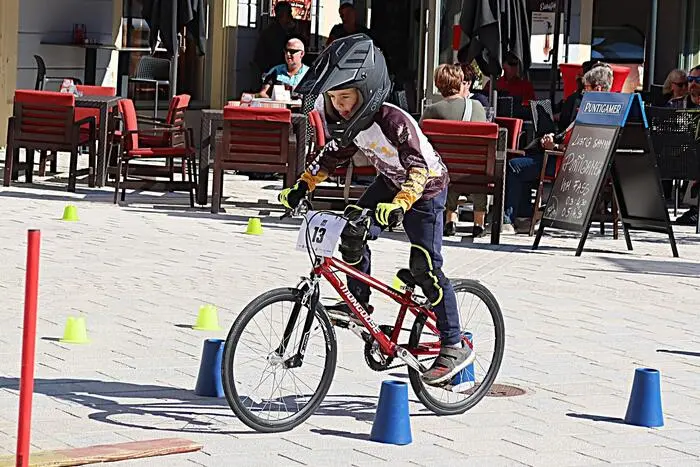 Unfallfreies Radfahren wurde geübt.