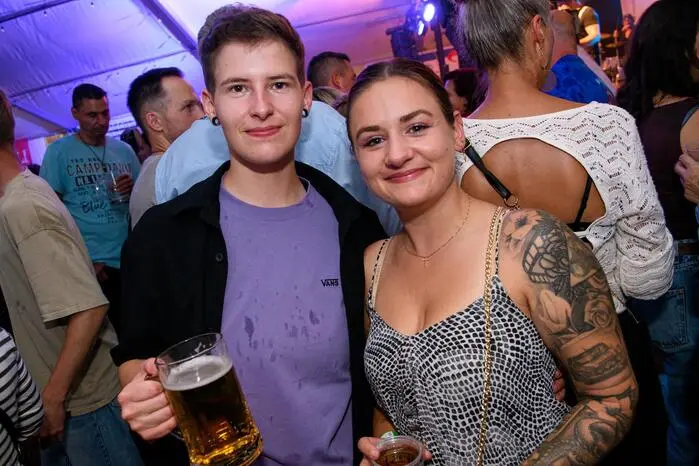 Feuerwehrfest; LKW Disco;  Freiwillige Feuerwehr Tainach; Partyband MEILENSTEIN; Dorfplatz; 9121 Tainach; Fotograf Thomas Hude;