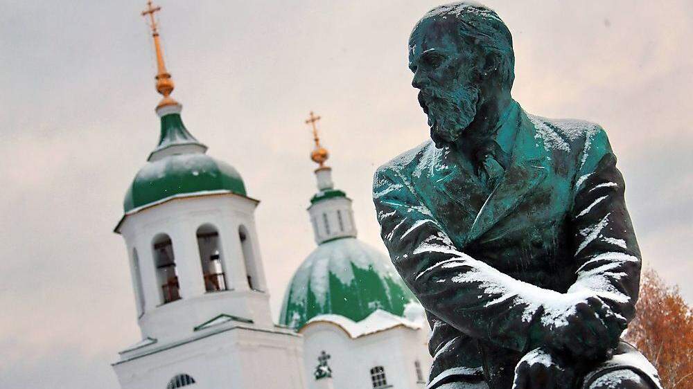 Ein Dostojewski-Denkmal in Petersburg, wo der Schriftsteller auch gestorben ist