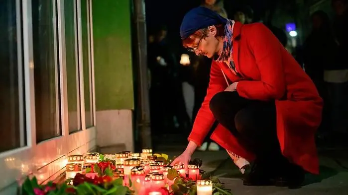 Bei Gedenkkundgebung gegen Femizide wurden am Wochenende Kerzen für die Opfer angezündet 