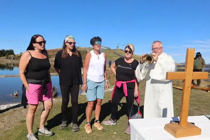 Eine Chorgruppe aus Dellach im Drautal gestaltete spontan den Almgottesdienst mit.