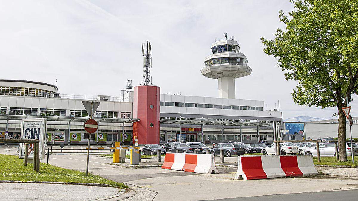 Wie sind die Passagierzahlen am Flughafen Klagenfurt einzuschätzen?