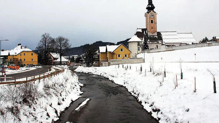 Trotz wochenlanger Minusgrade ist die Tiebel noch immer eisfrei