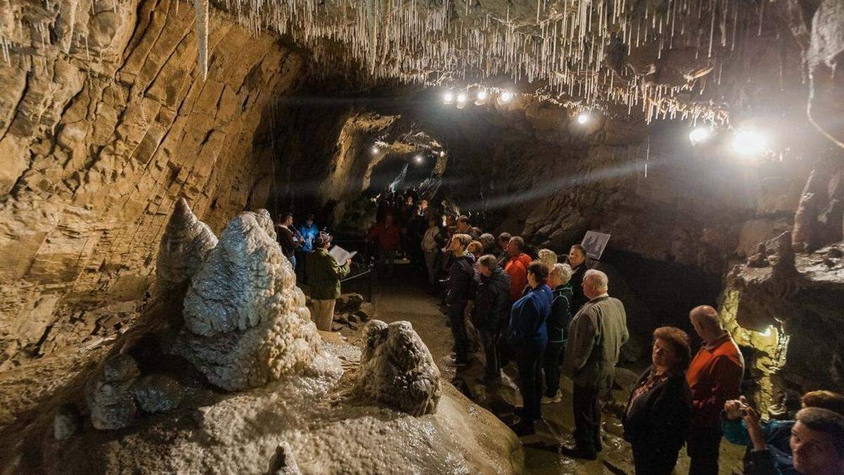 Die Beleuchtung in der Peggauer Lurgrotte wird erneuert