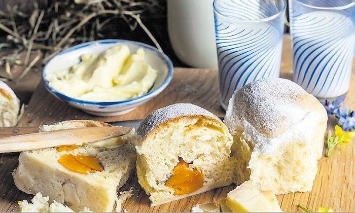 Das Beste aus der Milch steckt in vielen traditionsreichen Köstlichkeiten – von der Butter bis zur Buchtel