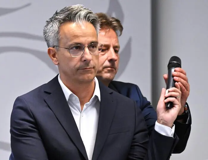 Staffelübergabe: Nun wird Apfelknab statt Hohensinner Wirtschaftsstadtrat
