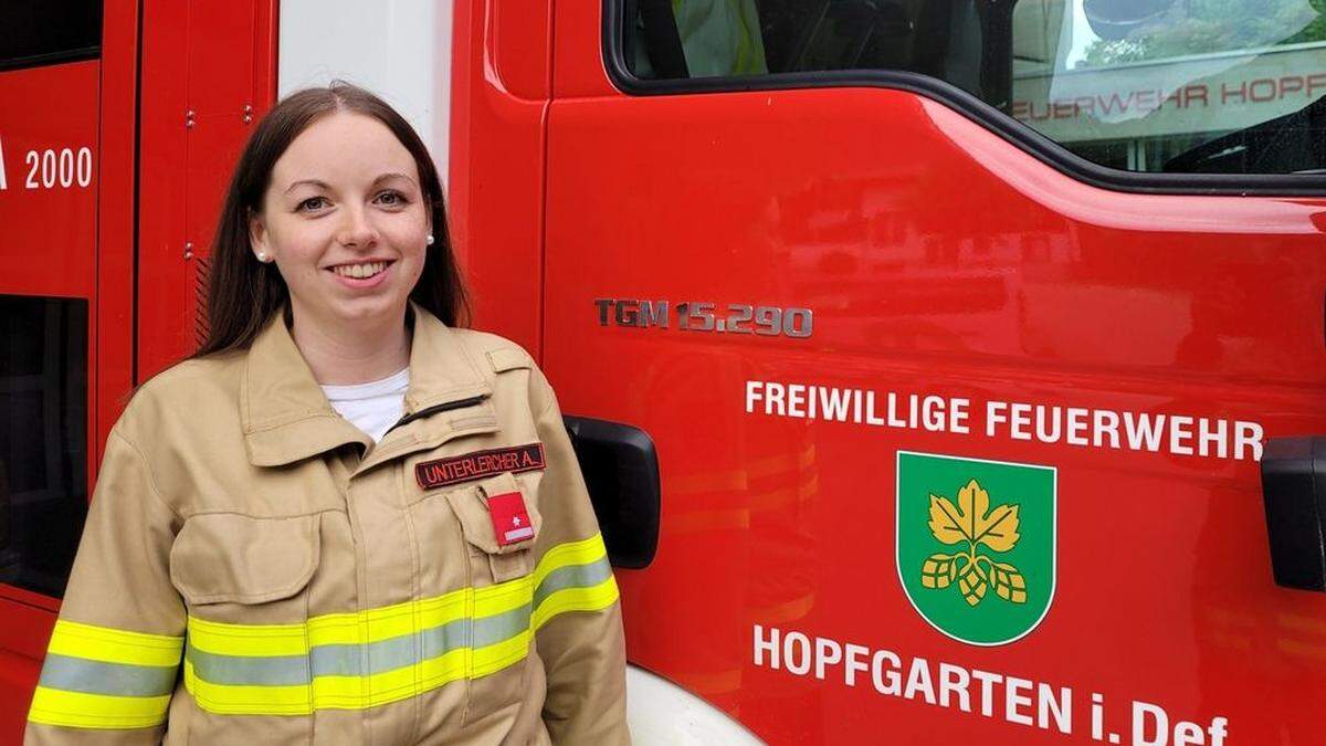 Annika Unterlercher ist Jugendbetreuerin bei der Feuerwehr Hopfgarten