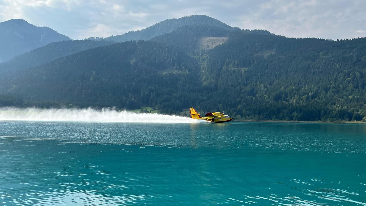 Einsatz der italienischen Löschflugzeuge am Donnerstag