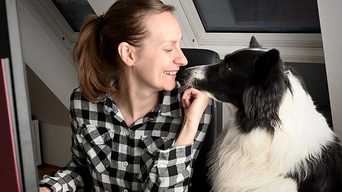 Alexandra Ennsberger mit ihrer Hündin Luna