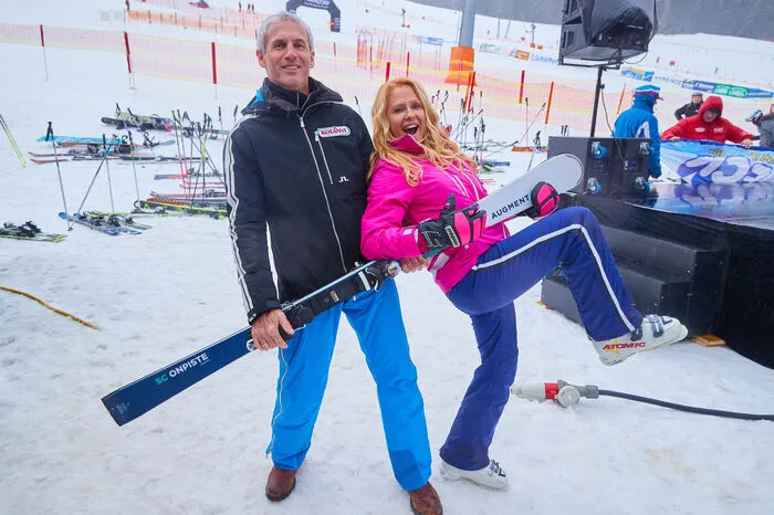... Rapid-Tormannlegende Michi Konsel, der auf der Piste so richtig aufzeigte und zu den Schnellsten zählte und Kabarettistin Uli Kriegler ...