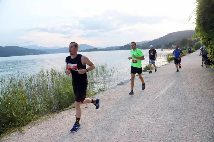 Der Company Triathlon gab den feierlichen Startschuss