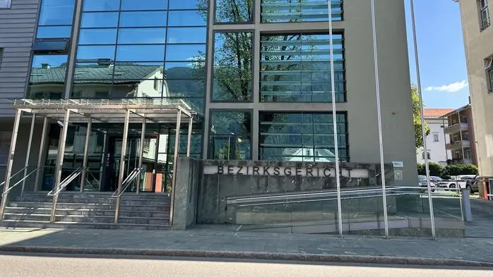 Ein Gerichtsgebäude