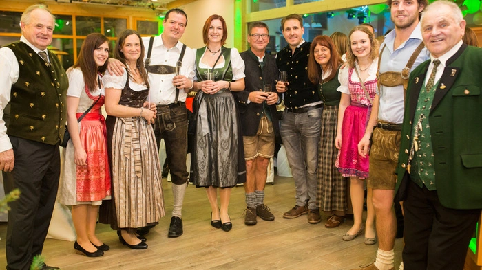 In Kooperation mit der Jägerschaft St. Margarethen und dem Reiterhof Stückler ging am Samstag der erste Jägerball über die Bühne.