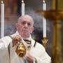 Der Papst hatte auch die anderen Zeremonien dieser Feiertage im kleinen Kreis ohne Pilger begangen