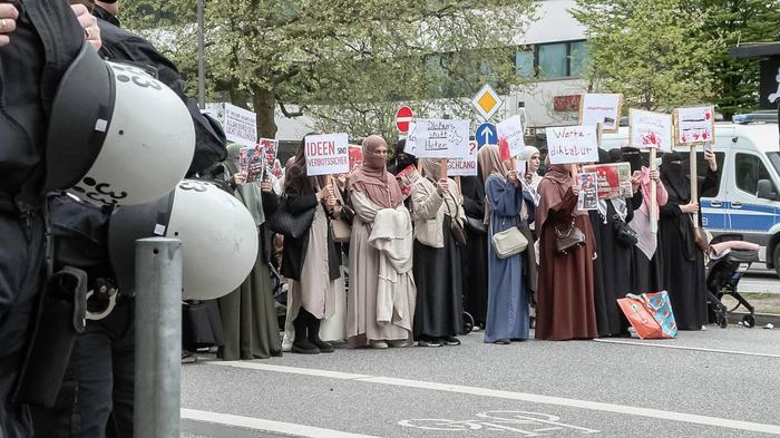 Hamburg Kalifat-Demo auf dem Steindamm