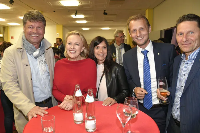 Bürgermeister Gerhard Pirih mit Gattin Petronilla, Hannlore Veit, Axel Thomaschütz und Johann More.