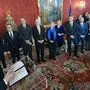 Das neue Regierungsteam mit Bundespräsident Alexander Van der Bellen