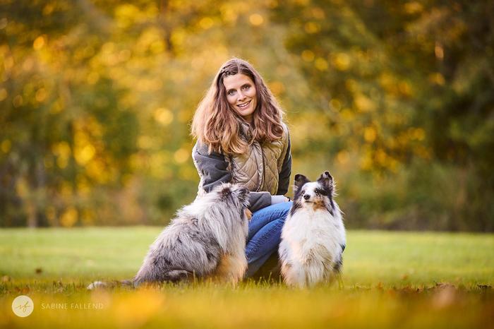 Renate Ploder, tierschutzqualifizierte Hundetrainerin und Verhaltensbiologin