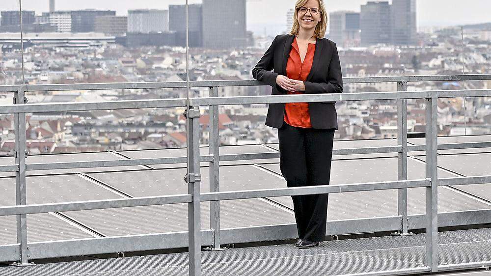 ERNEUERBAREN-AUSBAU-GESETZ Klimaschutzministerin Leonore Gewessler