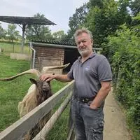 Franz Maurer und Lebensgefährtin Erna Hammer (nicht im Bild) haben sich dazu entschieden, den Franziskus-Tiererlebnisbauernhof zu schließen