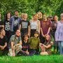 Christof Volk (ganz rechts) mit einem Teil des Teams um die Kulturinitiative Container25