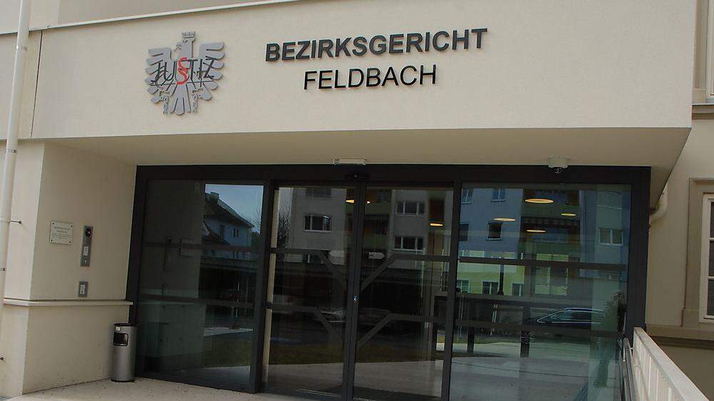 Um einen Fall von sexueller Belästigung und Erregung öffentlichen Ärgernisses ging es vor dem Bezirksgericht Feldbach