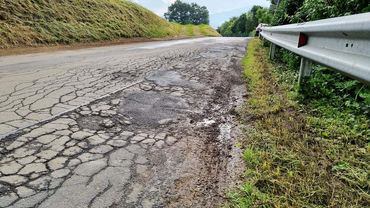 Ein wahrer Fleckerlteppich ist die Landskronstraße, aber nicht mehr lange