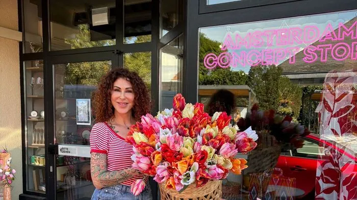 Neben ihrem Tattoo-Studio Mystery Touch hat sich Yvonne Reisinger einen Pop-up-Store für ihren Amsterdam-Concept-Store eingerichtet