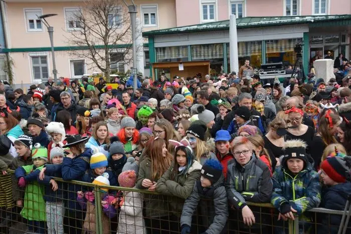 Der Griesplatz platze fast aus allen Nähten.