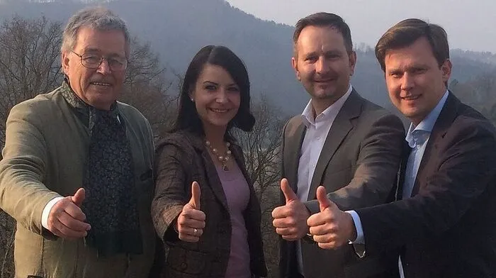 Stadtrat Daniel Kos (r.) mit seinem FPÖ-Team