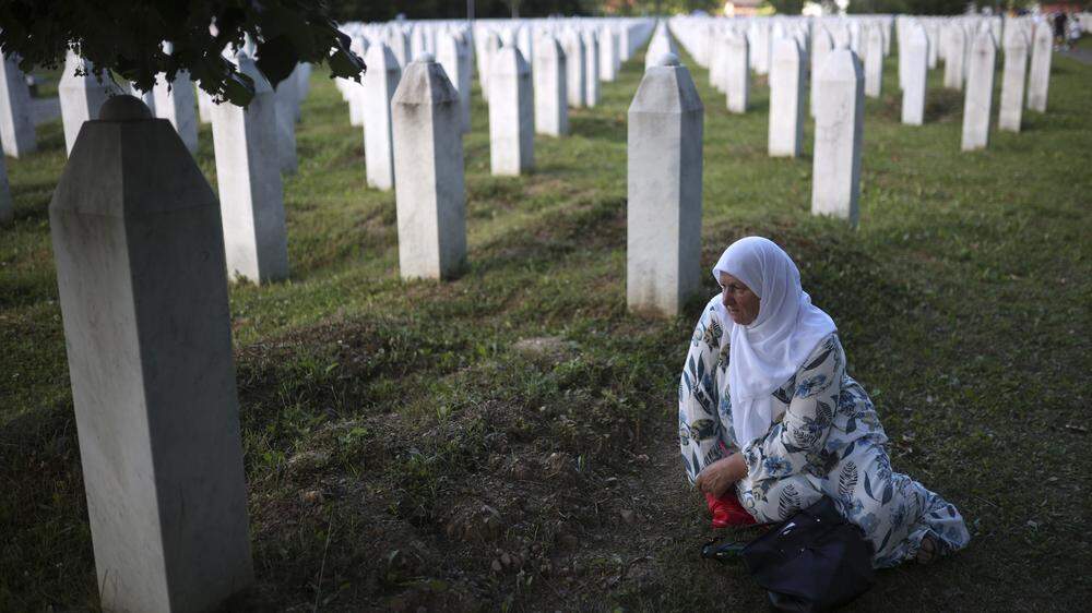 Srebrenica steht seither für das größte Verbrechen im Bosnien-Krieg - und für das größte Kriegsverbrechen in Europa seit dem Ende des Zweiten Weltkriegs.