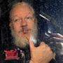 Assange nach seiner Festnahme am Weg zum Amtsgericht in der Marylebone Road