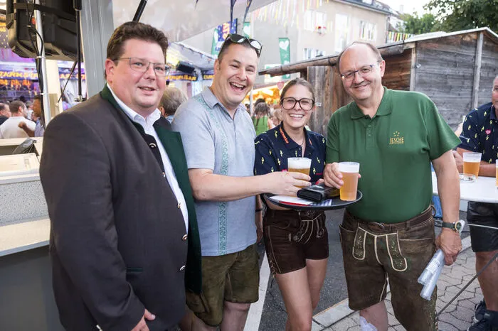 Auch Stadtrat Christian Pober (ÖVP), Georg Lux, Leitender Digitalchef der Kleinen Zeitung Kärnten und Kärntnermilch-Geschäftsführer Helmut Petschar waren dabei.