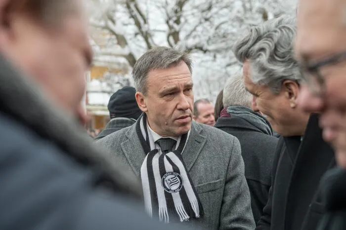Unter den Trauergästen waren auch Sturm-Präsident Christian Jauk und Kleine-Zeitung-Chefredakteur Hubert Patterer.