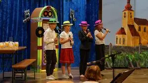 Die Kinder brachten wahre Schulgeschichten auf die Bühne