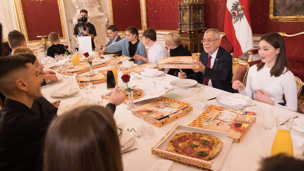 Auf eine Pizza beim Bundespräsidenten 