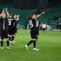 LISBON,PORTUGAL,14.DEC.23 - SOCCER - UEFA Europa League, group stage, Sporting CP vs SK Sturm Graz. Image shows the rejoicing of David Affengruber and Stefan Hierlaender (Sturm).
Photo: GEPA pictures/ Chris Bauer