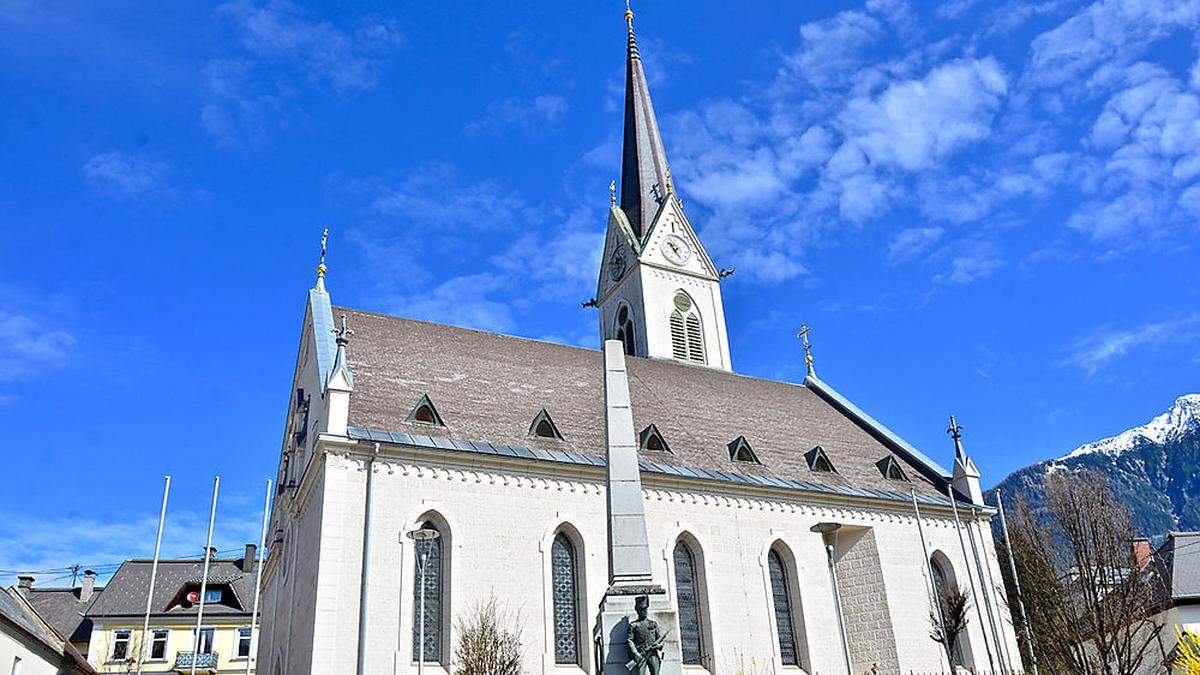 Neue Eingänge und mehr zum Jubiläum der Kirche in Hermagor