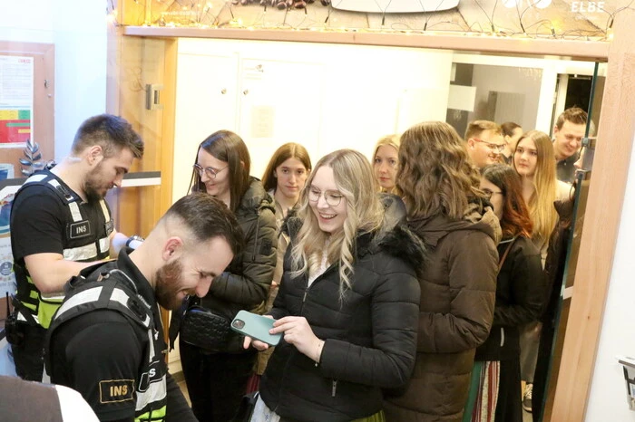 Übrigens: Ein Video vom Landjugendball gibt es auf Facebook Kleine Zeitung St. Veit/Feldkirchen zu sehen! Klicken Sie sich durch die Fotogalerie!     