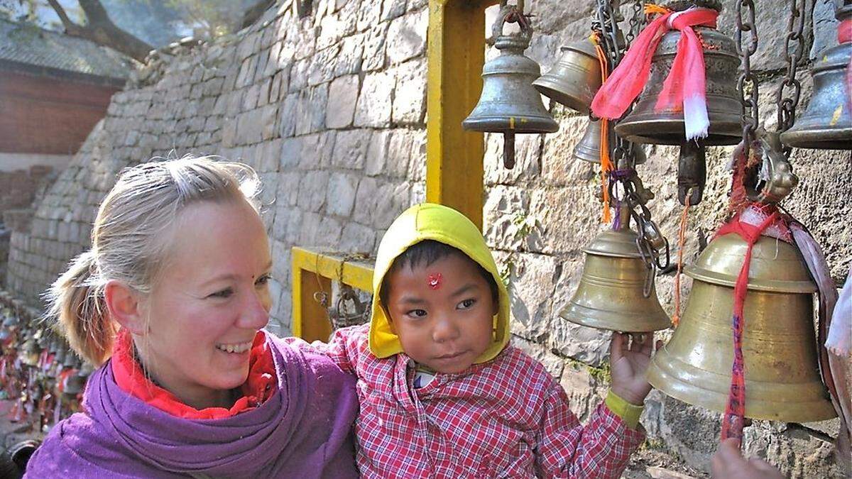 Karina Schwaiger hilft Kindern in Not in Nepal. Dafür sammelt auch Spenden im Gailtal 