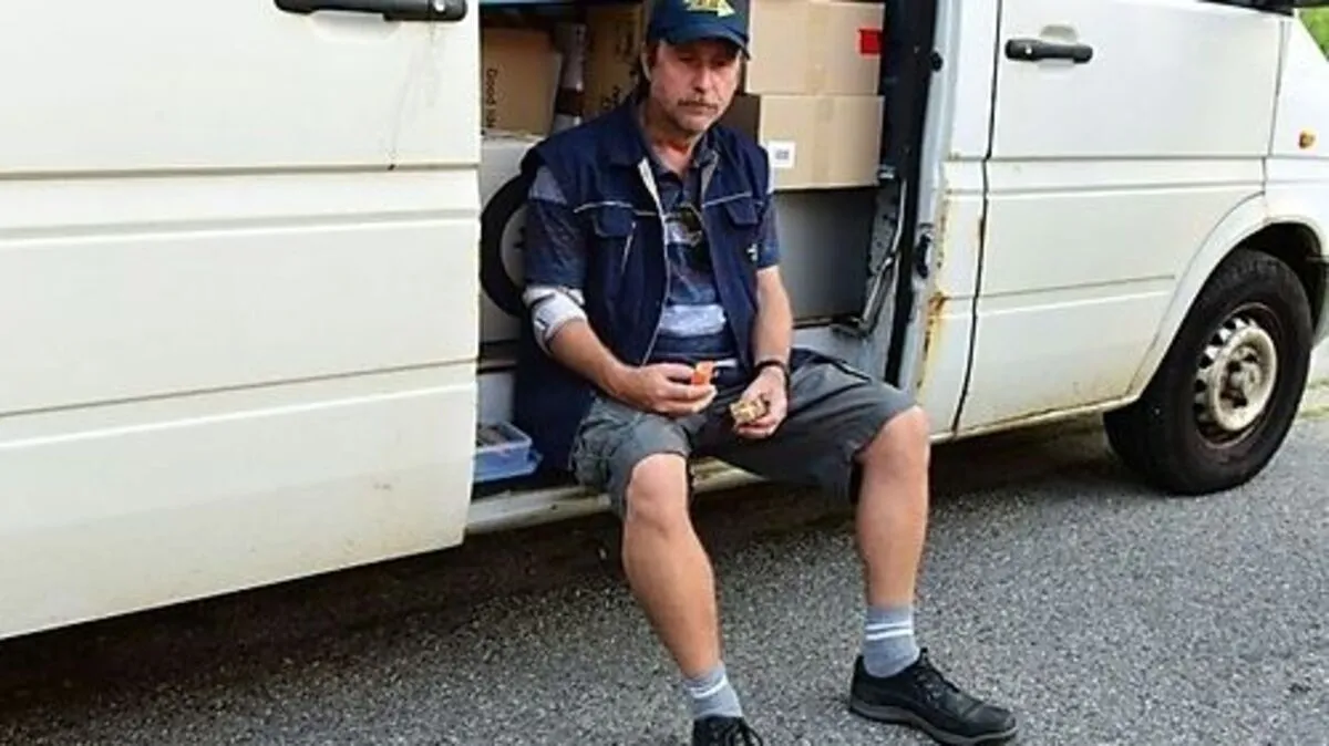 Spielt den erniedrigten Mann unfassbar authentisch: Bjarne Mädel