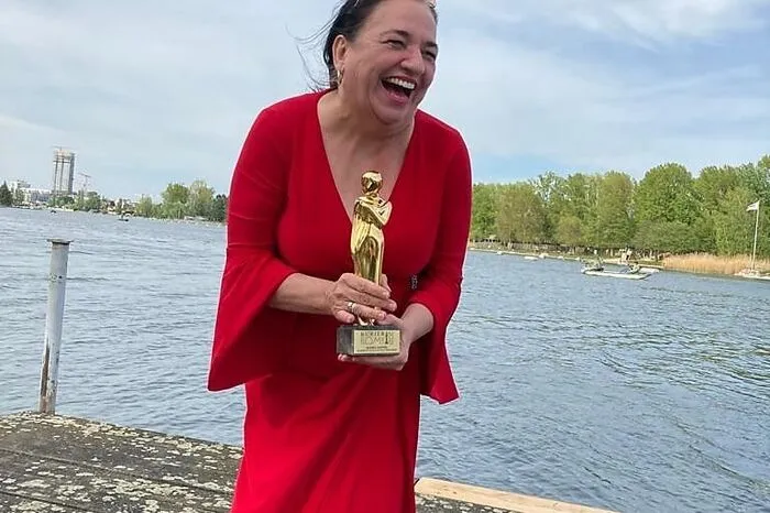 Maria Happel wurde zur „Beliebtesten Schauspielerin Serie/Reihe“ gewählt und freute sich: „Es ist so toll! Es ist einfach toll! Es ist einfach nur toll - ich freu mich so!"