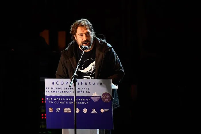 An dem Protest nahm auch der bekannte spanische Schauspieler und Umweltaktivist Javier Bardem teil.