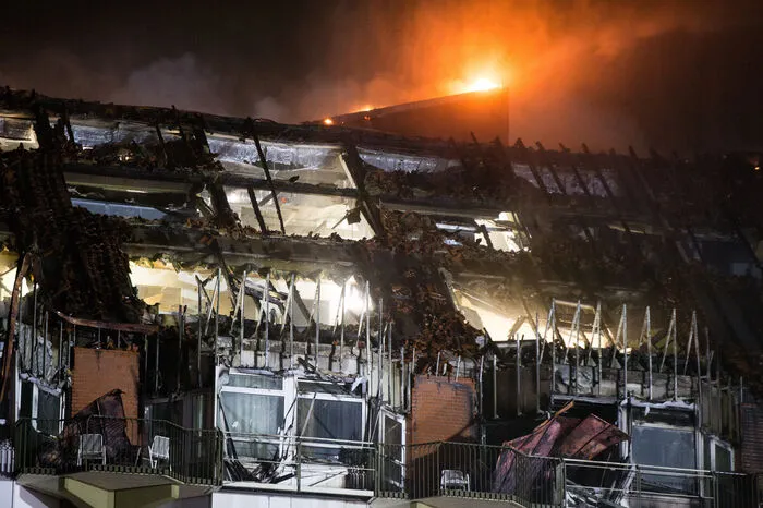 Mehr als 200 Feuerwehrleute waren im Einsatz.