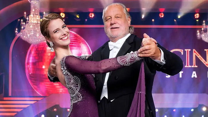 Ex-Sturm-Präsident Hannes Kartnig (71) tanzte mit Catharina Malek, die geduldig mit ihm trainierte (bereits ausgeschieden).